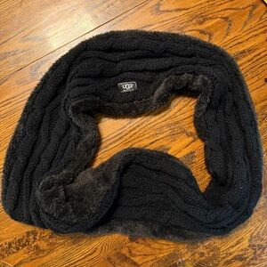 Ugg Fleece Lined Infinity Scarf Black